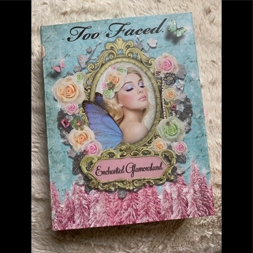 Too Faced Enchanted Glamourland Palette 🧚‍♀️